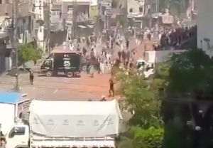 Mii de protestatari anti-Israel pornesc spre capitala Pakistanului